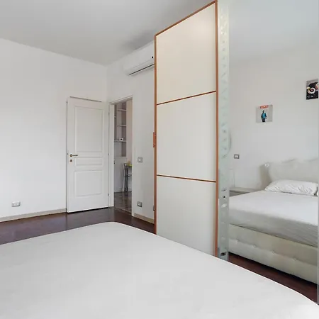Apartament Quadrilocale Luminoso Con Balcone *