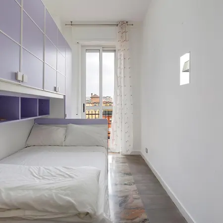 Apartament Quadrilocale Luminoso Con Balcone Mediolan