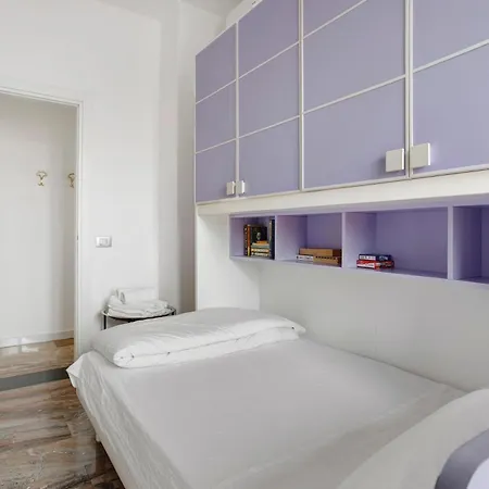 Apartament Quadrilocale Luminoso Con Balcone